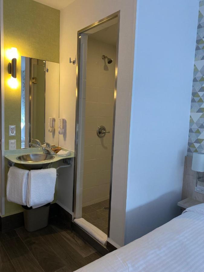 Hi! Monterrey Aeropuerto Hotel อโปดาคา ภายนอก รูปภาพ